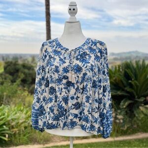 Lucky Brand Blue and White Floral Peasant Blouse